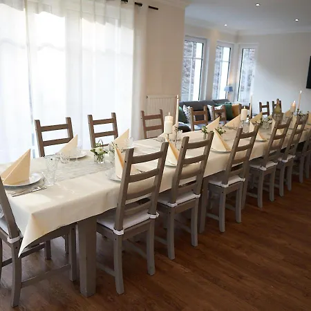 別荘 Kleine - 20 Personen - 10 Schlafzimmer - 5 Baeder - Wellness - Sauna - 5 Sterne Dtv