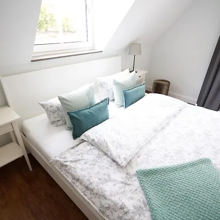 Kleine - 20 Personen - 10 Schlafzimmer - 5 Baeder - Wellness - Sauna - 5 Sterne Dtv Holiday home